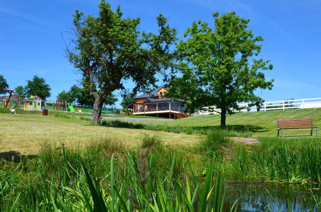Hotel Horse Riding - Jezdecky Areal Tršice Екстериор снимка